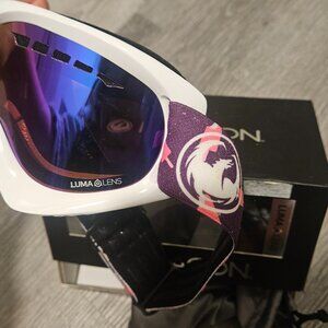 Snowboard / ski dragon googles